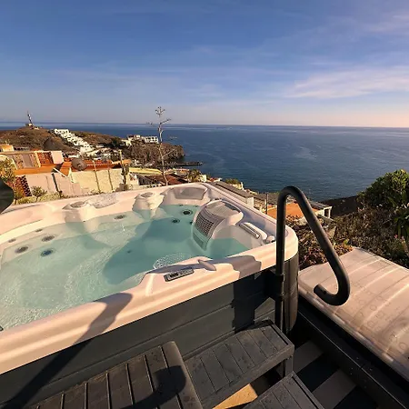 El ático Bonito-penthaus-whirlpool-atlatikblick