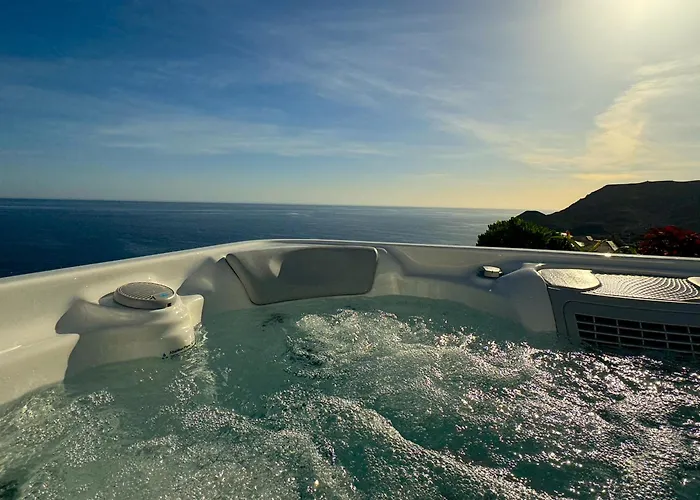 El ático Bonito-penthaus-whirlpool-atlatikblick